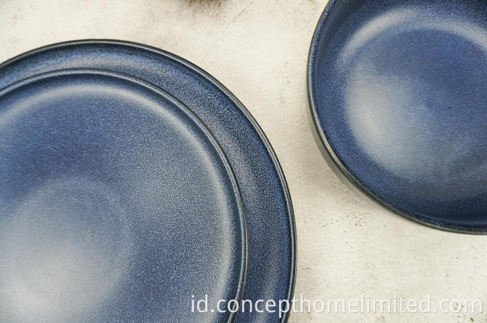Reactive Glazed Stoneware Dinner Set In Dark Blue Matt Finished Ch22067 G07 4